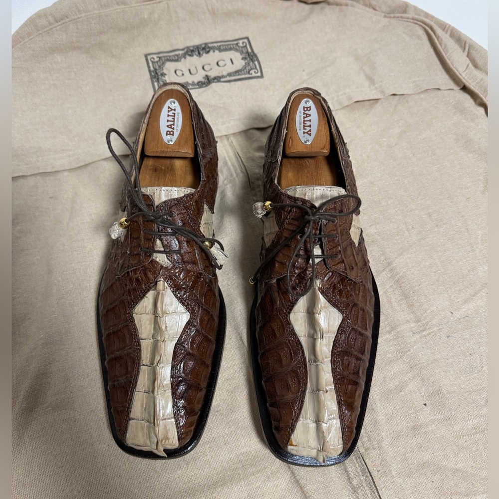 FENNIX  Vintage alligator